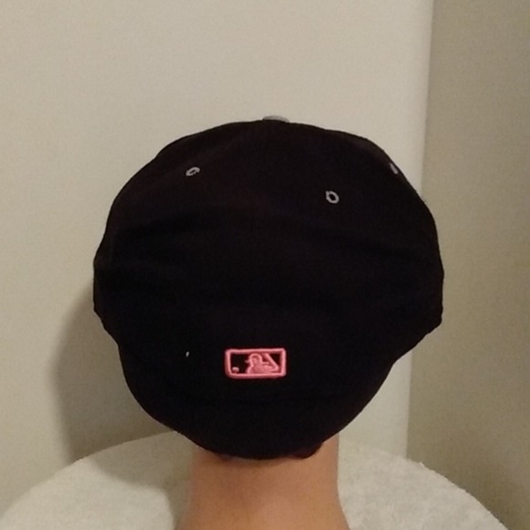 New Era "Boston "fitted Cap - Picture 3 of 8